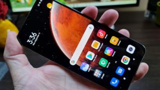 Xiaomi Mi 10 Lite 5G: Display foarte luminos, AMOLED de 6.57 inch
