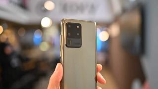 Samsung va lansa telefoane cu camere de 200 de megapixeli curând