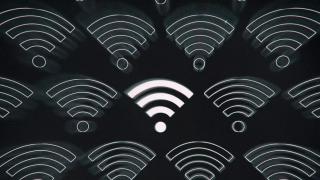 Android 12 va permite partajarea mai ușoară a parolei Wi-Fi, printr-un cod QR via Nearby Share