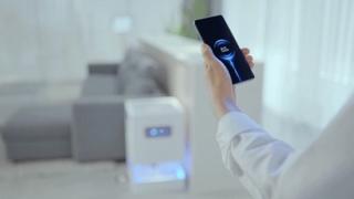Xiaomi a prezentat Mi Air Charge - tehnologia de încărcare wireless de la distanță pentru smartphone-uri