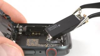 Bateria lui Apple Watch ar putea juca și rolul unui motoraș pentru vibrații conform unui nou patent înregistrat de Apple