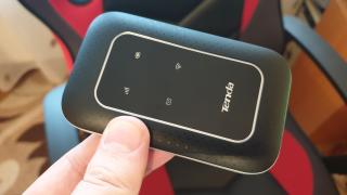 [UPDATE Câștigător] Giveaway: Routerul portabil TENDA 4G180 poate fi al tău în cel mai nou concurs Mobilissimo!