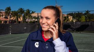 Motorola anunță un parteneriat cu jucătoarea profesionistă de tenis Sofia Kenin