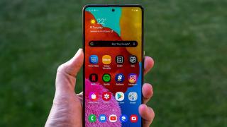 Samsung aduce Android 11 pe Galaxy A51; Update-ul se distribuie chiar acum