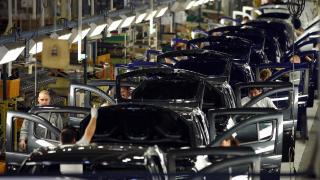 Criza de pe piața semiconductor afectează și Dacia care își oprește temporar producția de automobile