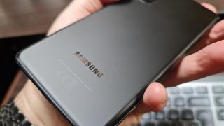 Samsung Galaxy S21+ 5G: Baterie cu upgrade faţă de S20+ şi se simte