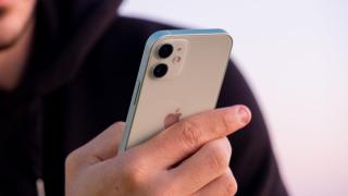 Analiștii sunt de părere că Apple ar putea opri producția lui iPhone 12 Mini 5G din trimestrul următor, pe seama vânzărilor dezamăgitoare