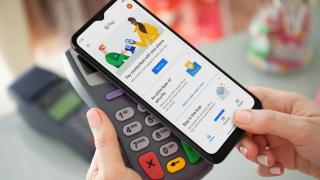 Motorola Moto G30 este un nou telefon midrange cu ecran de 90 Hz, baterie mare şi cameră quad cu senzor de 64 MP