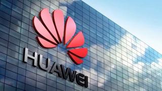 Huawei ar urma să taie producţia de telefoane cu peste 50% în 2021