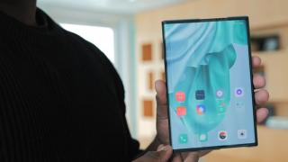 Oppo X (2021) primeşte noi sesiuni hands on şi telefonul rulabil continua să arate impresionant