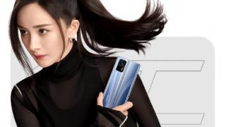 Realme GT 5G are designul confirmat prin postere oficiale; Vedem varianta cu spate din sticlă, cât și varianta Bumblebee cu spate îmbrăcat în piele vegetală