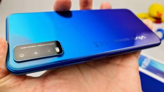 Vivo Y20s Unboxing: Vivo a sosit în România și cu un telefon de buget, axat pe o baterie mare (Video)