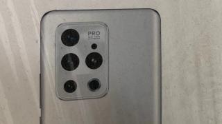 Cutia lui Meizu 18 Pro apare fotografiată, dezvăluind noi detalii despre flagship-ul ce debutează pe 3 martie