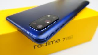 Realme 7 Pro Unboxing: dotări de „fiţe” într-un corp compact şi arătos, sub 1300 lei