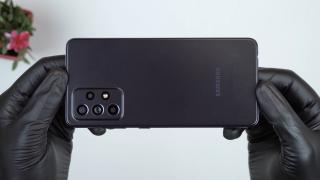 Samsung Galaxy A52 5G este scos din cutie și chiar testat înainte de lansare; Se confirmă ecranul cu refresh rate de 120Hz