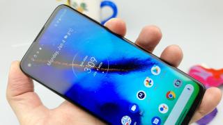 Motorola Moto G Pro: Conectivitate 4G, dual SIM, WiFi dual band