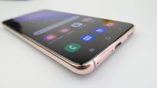 Samsung Galaxy S21 5G: Acustică bună la jocuri, volum peste S20