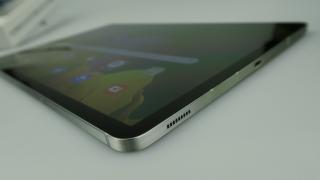 Samsung Galaxy Tab S7+ 5G: Acustică quad fantastică, bate multe laptopuri