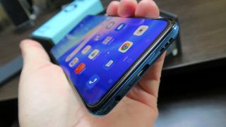 Oppo Reno5 5G: Acustică mono, dar bine echilibrată