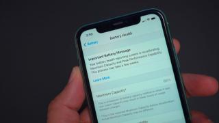 Apple a brevetat un sistem complex care poate determina când se va descărca bateria iPhone-ului