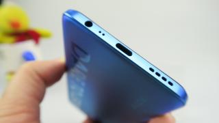 Realme 8 Pro: Acustică plăcută la jocuri, muzică rap şi rock