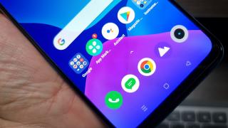 Realme 8 Pro: OS, UI, aplicaţii cu 100+ opţiuni de personalizare, Always On Display, Dark Mode