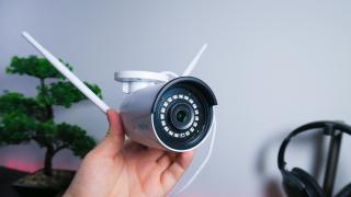 Cameră de supraveghere IP WiFi Reolink RLC-510WA unboxing și primele impresii