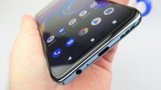 Vivo Y70: Baterie mai generoasă decât o arată miliamperii-oră