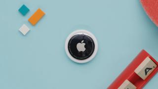 Iată cum se configurează și cum funcționează AirTag, primul dispozitiv de urmărire marca Apple