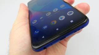 Vivo Y20s: Bateria vinde singură telefonul şi e în top 3 all time