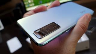 Vivo Y70: Camera înfometată de lumină, bună la focalizare şi culori