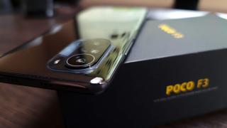 POCO F3 Unboxing: Cel mai performant telefon POCO, cu trup alcătuit pe măsură (Video)