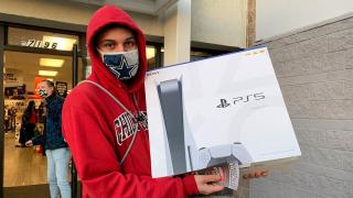 Nici în 2022 nu vom avea suficiente stocuri de PlayStation 5, avertizează Sony; Criza semiconductor continuă