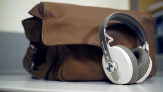 Sennheiser a vândut divizia Consumer (cea de căşti pentru audiofili), păstrează fabrica de la Braşov; Iată cine e cumpărătorul