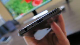 Realme 8 5G: Baterie de 5000 mAh care stă bine ancorată în top 15