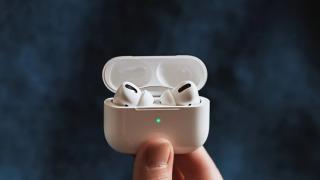 Căștile Apple AirPods 3 primesc dată de lansare; Ar urma să debuteze săptămâna viitoare, pe 18 mai și ar avea design în stil AirPods Pro (Zvon)
