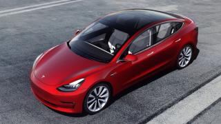 Tesla a deschis un magazin pop-up în Bucureşti, Promenada Mall; Iată cât costă un Model 3, cu ecotichet Rabla Plus