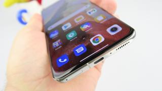 Xiaomi Mi 11 Ultra: Conectivitate 5G în 13 benzi, infraroşu, WiFi 6E