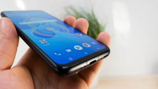 ASUS ZenFone 8: Conectivitate 5G SA/NSA, WiFi 6E şi microfoane potente