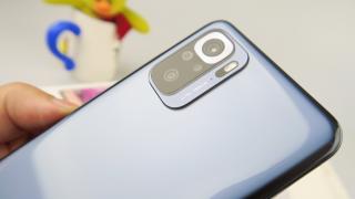 Redmi Note 10S unboxing: primul contact cu MIUI 12.5 pe un telefon cu veleităţi multimedia