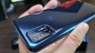 Turul Magazinelor #927: Televizor 4K sub 1000 lei, trotinetă pentru livrări, Moto G9 Plus la ofertă