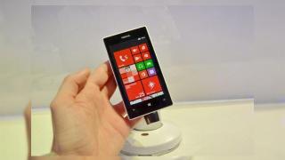 MWC 2013: Nokia Lumia 520 Într-o experiență hands on colorată (Video)