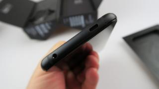 ASUS ROG Phone 5 Pro: Baterie de 6000 mAh pusă în dificultate de Snapdragon 888, dar se încarcă rapid