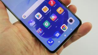 Xiaomi Mi 11 Lite 5G: OS, UI, aplicaţii cu deja clasicul MIUI 12 în centru, acum extra securizat
