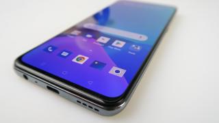 realme GT 5G: Bateria doboară recordul de viteza a încărcării, oferă multe ore de binging
