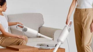 Xiaomi Mijia Vacuum Cleaner este un aspirator vertical pe care îl poți cumpăra acum pentru sub 50 de euro din oferta TomTop (livrare rapidă)