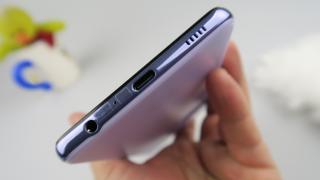 Samsung Galaxy A72 4G: Baterie cu 2-3 ore peste Galaxy A71
