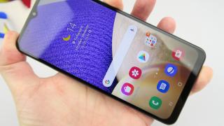 Samsung Galaxy A32 5G: Display TFT de compromis pentru preţ