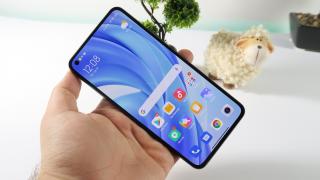 Xiaomi Mi 11 Lite 4G: Display AMOLED de calitate, foarte luminos