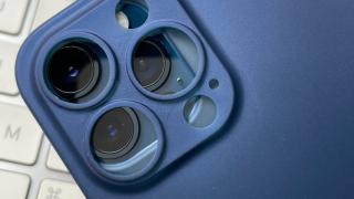 Cvartetul iPhone 13 ni se prezintă sub formă de machete în noi fotografii; Husele de iPhone 12 nu se potrivesc aici